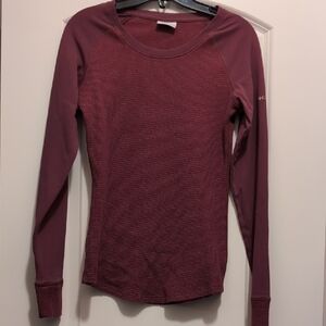 Columbia Women's Burgundy Long Sleeve Tee Size Small
